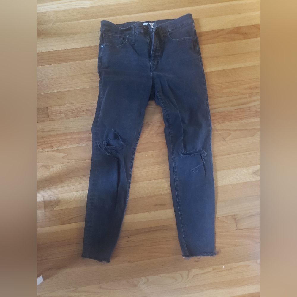 Madewell 9" high rise black distressed jeans